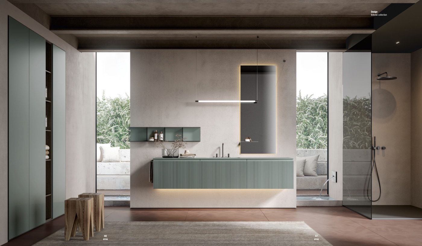 Bagno Edoné Eros: mobile sospeso cannettato laccato Lago, specchiera retroilluminata e lampada Neon orizzontale